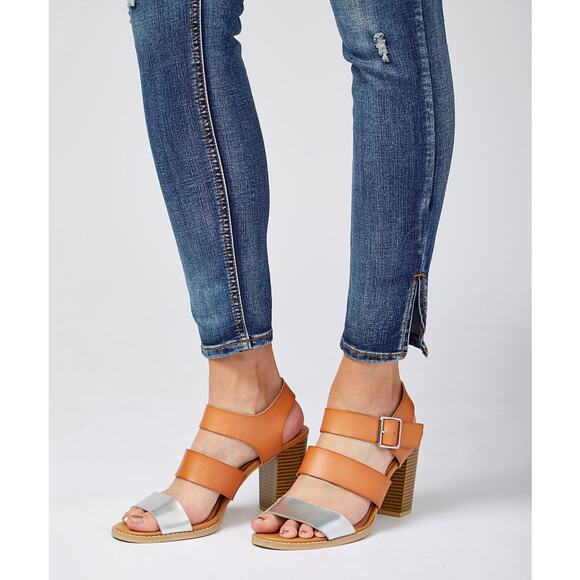 EUC Dollhouse Blizzard Blue Distressed Denim Overalls - Size 7 - Picture 2 of 11